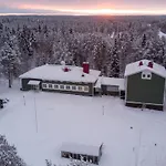 Taigaschool Eco Hotel Virrankyla